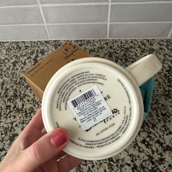 Disneyland Paris 30th anniversary Starbucks mug - Picture 6 of 7